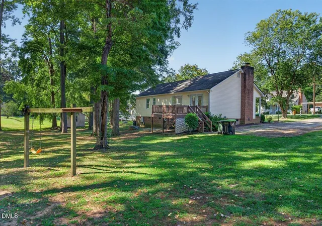 Photo 2 of Sale Pending at 102 Meadow Park, Oxford, NC 27565 | MLS# 10193681 | Listing updated on 2026-10-01