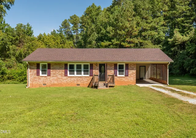 Photo 1 of Single family home for sale at 178 Crestview Rd, Siler City, NC 27344 | MLS# 10193640 | Listing updated on 2026-09-18
