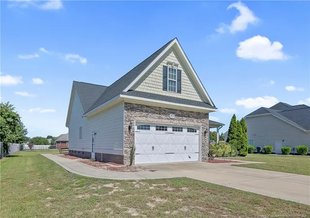 Photo 3 of Single family home for sale at 1633 Holloman Dr, Fayetteville, NC 28312 | MLS# 769410 | Listing updated on 2026-10-04
