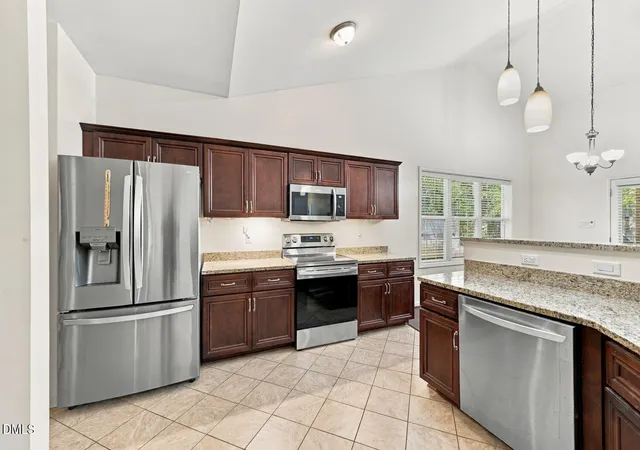 Photo 2 of Single family home for sale at 7221 Beau View Dr, Wendell, NC 27591 | MLS# 10193924 | Listing updated on 2026-09-21