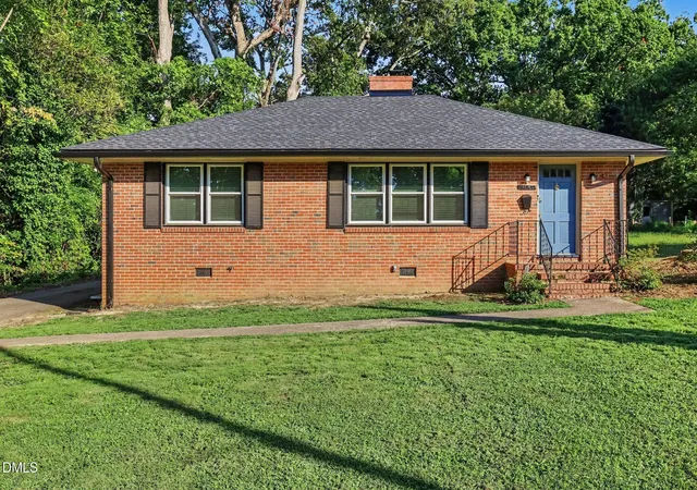 Photo 1 of Single family home for sale at 1617 Oakdale Cir, Henderson, NC 27536 | MLS# 10193653 | Listing updated on 2026-09-18