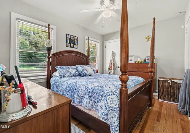 Photo 3 of Single family home for sale at 1617 Oakdale Cir, Henderson, NC 27536 | MLS# 10193653 | Listing updated on 2026-09-18