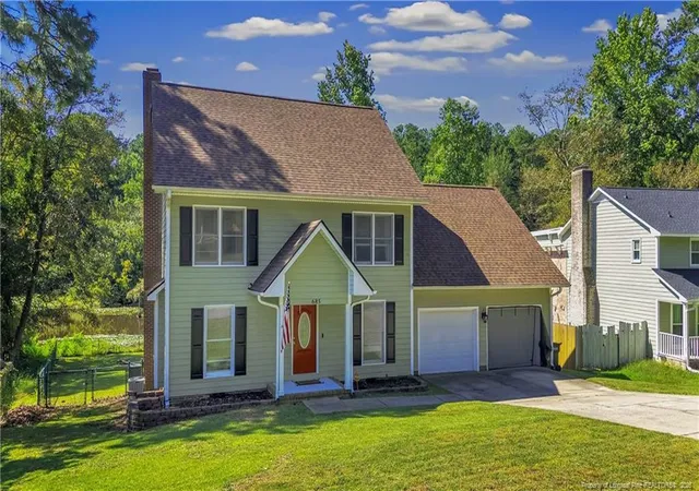 Photo 2 of Single family home for sale at 685 Georgetown Cir, Fayetteville, NC 28314 | MLS# 769561 | Listing updated on 2026-09-18