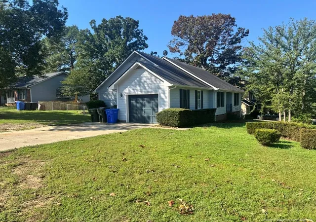 Photo 3 of Single family home for sale at 7495 Elkhorn Dr, Fayetteville, NC 28314 | MLS# 769589 | Listing updated on 2026-10-02