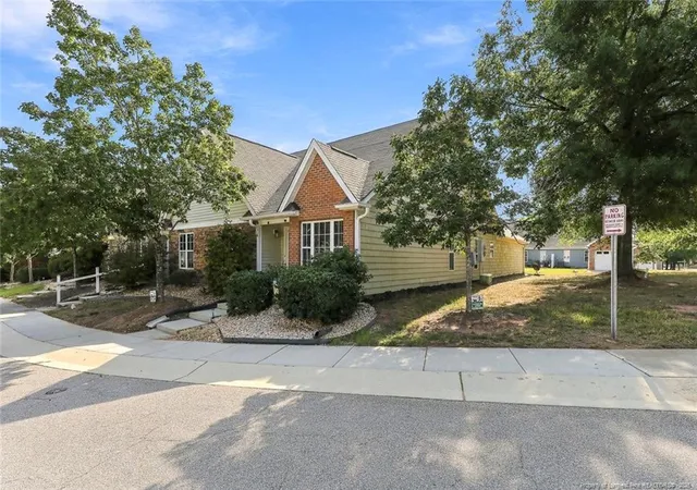 Listing Photo 5 - Condo for sale in building located at 11310 Clubhaven Pl, Raleigh, NC 27617 - Unit #103
