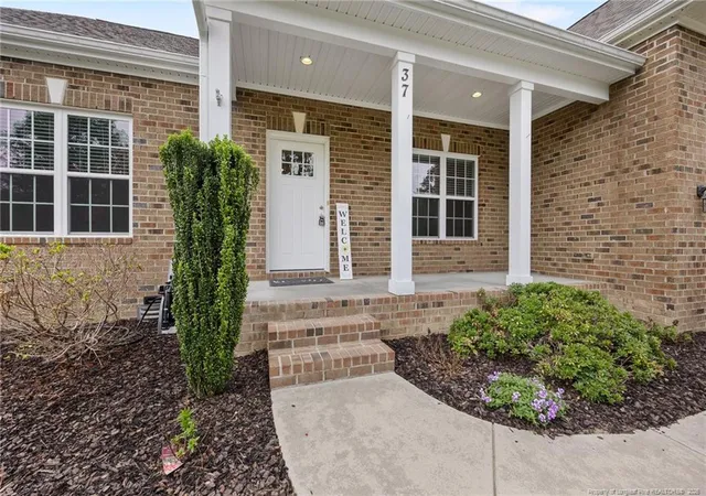 Photo 2 of Single family home for sale at 37 Beryl Cir, Pinehurst, NC 28374 | MLS# 769615 | Listing updated on 2026-10-08