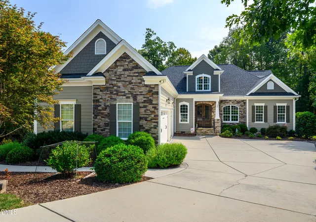 Photo 2 of Sale Pending at 590 Stoney Crk Way, Chapel Hill, NC 27517 | MLS# 10193898 | Listing updated on 2026-09-25
