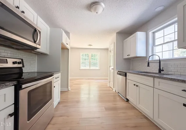 Photo 2 of Single family home for sale at 270 Nathan Dr, Clayton, NC 27520 | MLS# 10193749 | Listing updated on 2026-09-21