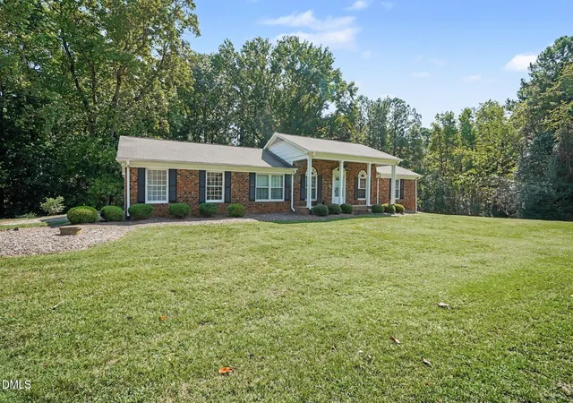 Photo 2 of Single family home for sale at 804 Reedy Crk Rd, Cary, NC 27513 | MLS# 10193913 | Listing updated on 2026-10-04