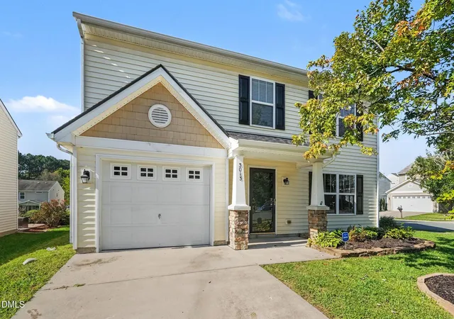 Photo 1 of Single family home for sale at 3013 Stone Fence Ct, Durham, NC 27704 | MLS# 10194163 | Listing updated on 2026-10-05
