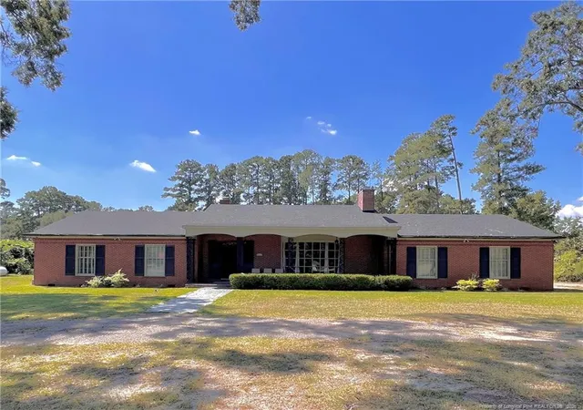 Photo 2 of Single family home for sale at 1502 Lakeview Rd, Fairmont, NC 28340 | MLS# 769626 | Listing updated on 2026-09-21