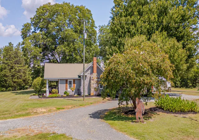 Photo 2 of Single family home for sale at 585 Charlie Huff Rd, Oxford, NC 27565 | MLS# 10194168 | Listing updated on 2026-09-22