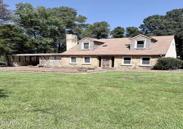 Photo 1 of Single family home for sale at 5517 Barbee Chapel Rd, Chapel Hill, NC 27517 | MLS# 10193881 | Listing updated on 2026-09-20