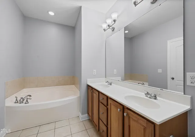 Photo 4 of Townhouse for sale at 1104 Palace Garden Way, Raleigh, NC 27603 | MLS# 10194492 | Listing updated on 2026-09-24