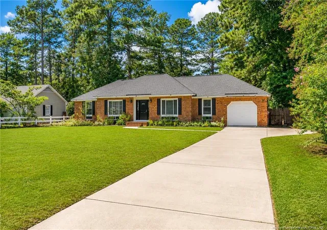 Photo 1 of Single family home for sale at 1060 Strickland Brg Rd, Fayetteville, NC 28304 | MLS# 769639 | Listing updated on 2026-09-19