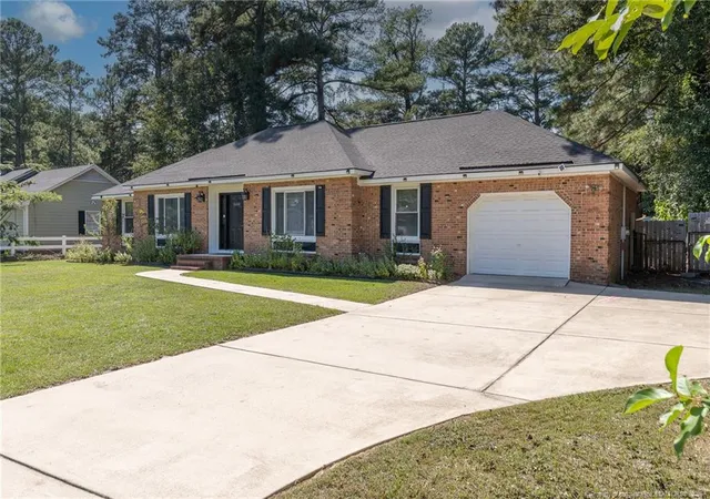 Photo 2 of Single family home for sale at 1060 Strickland Brg Rd, Fayetteville, NC 28304 | MLS# 769639 | Listing updated on 2026-09-19