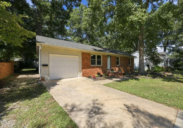 Photo 3 of Single family home for sale at 503 N Charles St, Mebane, NC 27302 | MLS# 10193884 | Listing updated on 2026-10-06