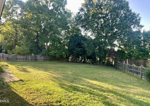 Photo 3 of Single family home for sale at 1232 Jamestowne Dr, Elon, NC 27244 | MLS# 10194074 | Listing updated on 2026-09-27