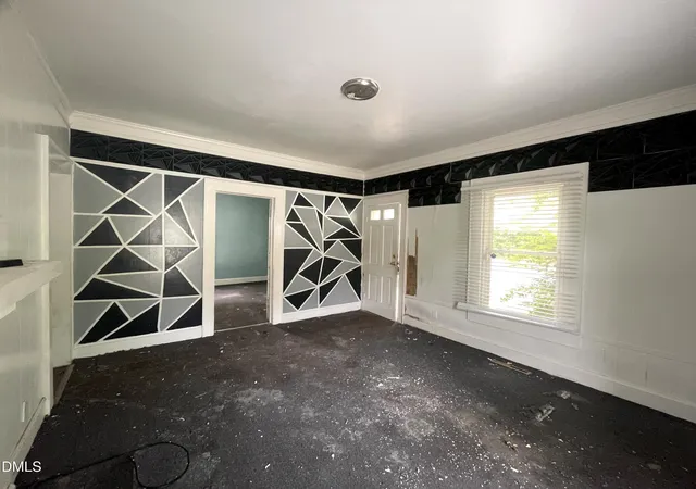 Photo 3 of Single family home for sale at 904 Stokes St, Burlington, NC 27215 | MLS# 10194083 | Listing updated on 2026-09-22