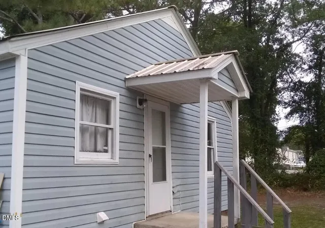 Photo 1 of Single family home for sale at 115 Kaye St, Spring Lake, NC 28390 | MLS# 10193902 | Listing updated on 2026-09-27
