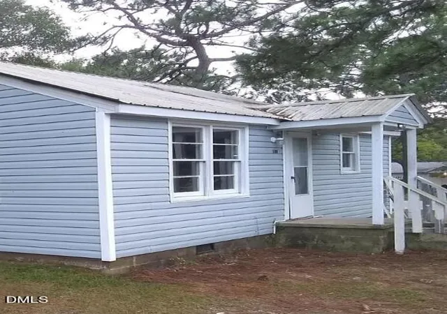Photo 2 of Single family home for sale at 115 Kaye St, Spring Lake, NC 28390 | MLS# 10193902 | Listing updated on 2026-09-27