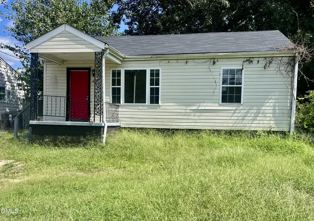 Photo 1 of Single family home for sale at 612 Maryland Ave, Burlington, NC 27217 | MLS# 10194085 | Listing updated on 2026-09-22