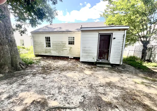 Photo 2 of Single family home for sale at 612 Maryland Ave, Burlington, NC 27217 | MLS# 10194085 | Listing updated on 2026-09-22