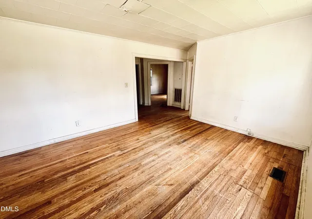 Photo 3 of Single family home for sale at 612 Maryland Ave, Burlington, NC 27217 | MLS# 10194085 | Listing updated on 2026-09-22