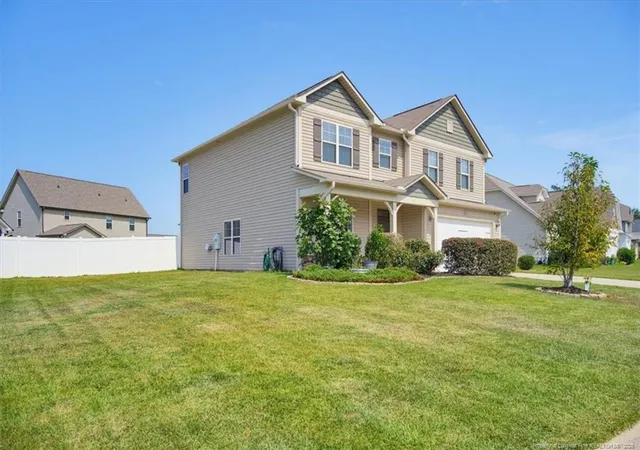 Photo 3 of Single family home for sale at 852 Bellingham Way, Fayetteville, NC 28312 | MLS# 769632 | Listing updated on 2026-09-20