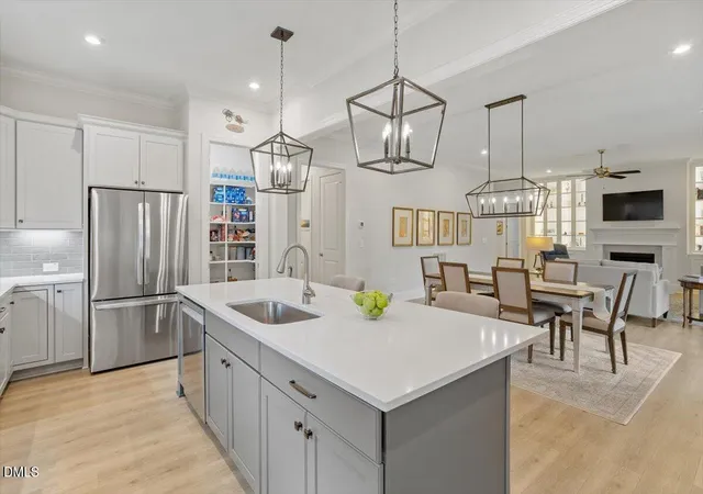 Photo 4 of Single family home for sale at 811 Laurelwood Dr, Durham, NC 27705 | MLS# 10194206 | Listing updated on 2026-10-20