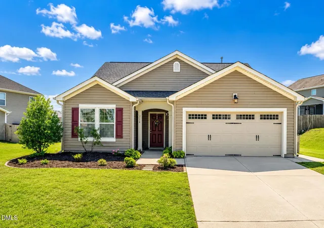Single family home for sale at 716 Harvest Point Dr, Fuquay Varina, NC 27526 | MLS# 10193932
