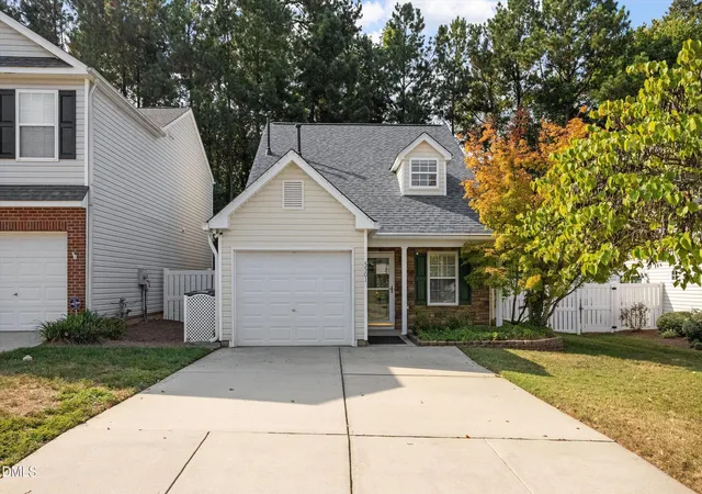 Photo 1 of Single family home for sale at 5501 Golden Moss Trl, Raleigh, NC 27613 | MLS# 10194139 | Listing updated on 2026-09-23