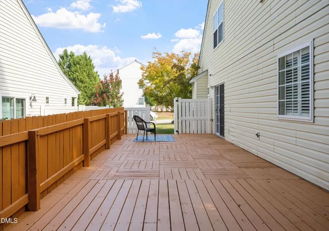 Photo 4 of Single family home for sale at 5501 Golden Moss Trl, Raleigh, NC 27613 | MLS# 10194139 | Listing updated on 2026-09-23