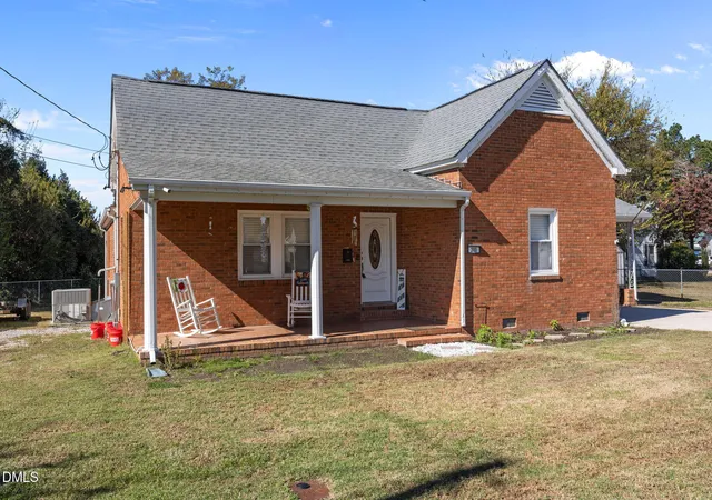 Photo 3 of Single family home for sale at 200 S 11th Street, Erwin, NC 28339 | MLS# 10193949 | Listing updated on 2026-10-01