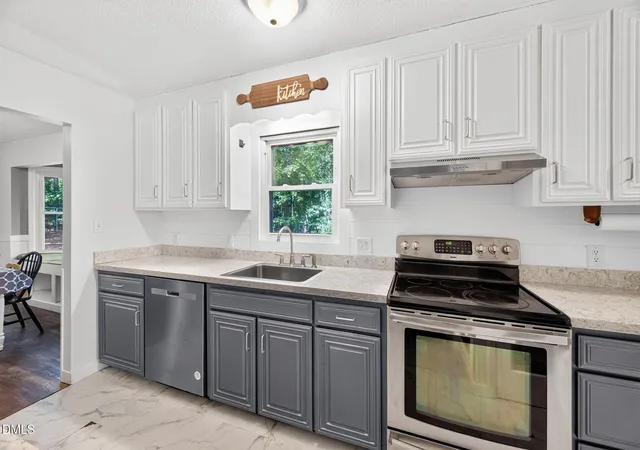 Photo 3 of Single family home for sale at 1409 Hall Blvd, Garner, NC 27529 | MLS# 10194297 | Listing updated on 2026-09-23