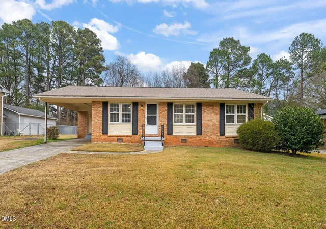 Photo 1 of Sale Pending at 3712 Huntleigh Dr, Raleigh, NC 27604 | MLS# 10194009 | Listing updated on 2026-10-20