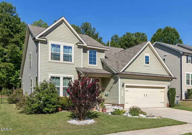 Photo 2 of Single family home for sale at 120 Clubhouse Dr, Youngsville, NC 27596 | MLS# 10194014 | Listing updated on 2026-09-21