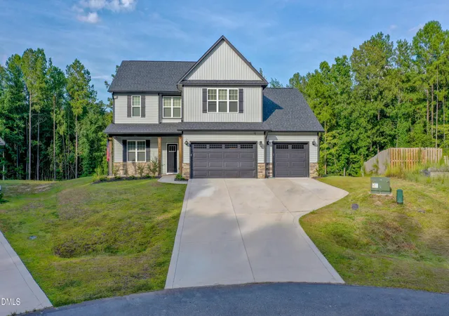 Photo 1 of Single family home for sale at 180 Edes Ct, Cameron, NC 28326 | MLS# 10193999 | Listing updated on 2026-09-22