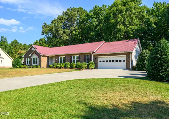 Photo 2 of Sale Pending at 116 Badger Cir, Roxboro, NC 27573 | MLS# 10194066 | Listing updated on 2026-10-03