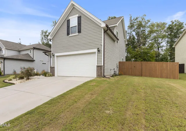 Photo 2 of Single family home for sale at 627 Heartpine Dr #42, Mebane, NC 27302 | MLS# 10194368 | Listing updated on 2026-09-23