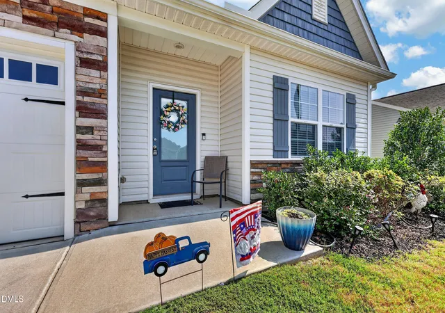 Photo 4 of Single family home for sale at 120 Level Dr, Youngsville, NC 27596 | MLS# 10194136 | Listing updated on 2026-09-24