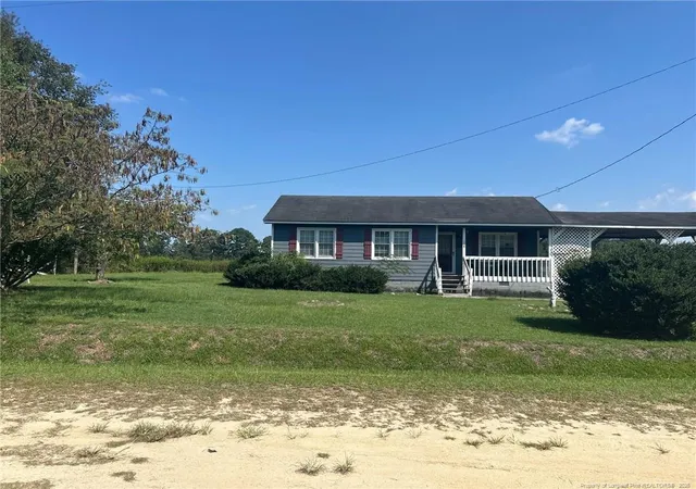 Photo 3 of Single family home for sale at 178 Sunshine Ln, Clinton, NC 28328 | MLS# 769346 | Listing updated on 2026-09-21