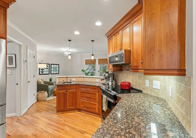 Photo 3 of Sale Pending at 537 Ellynn Dr, Cary, NC 27511 | MLS# 10194065 | Listing updated on 2026-09-29