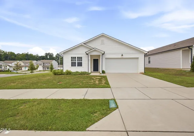 Photo 3 of Sale Pending at 3501 Sugarplum Rd, Raleigh, NC 27604 | MLS# 10194075 | Listing updated on 2026-09-28