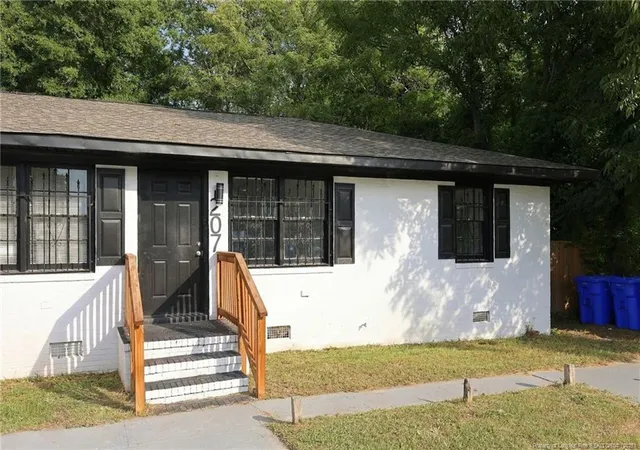 Photo 3 of Sale Pending at 205 Jasper St, Fayetteville, NC 28301 | MLS# 769670 | Listing updated on 2026-09-29