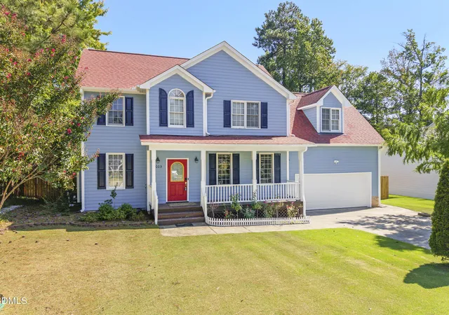 Photo 2 of Single family home for sale at 8009 Mackenzie Ct, Durham, NC 27713 | MLS# 10194255 | Listing updated on 2026-10-04