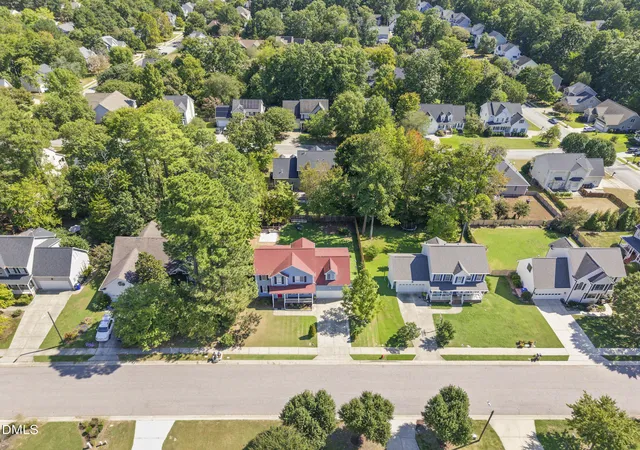 Photo 3 of Single family home for sale at 8009 Mackenzie Ct, Durham, NC 27713 | MLS# 10194255 | Listing updated on 2026-10-04