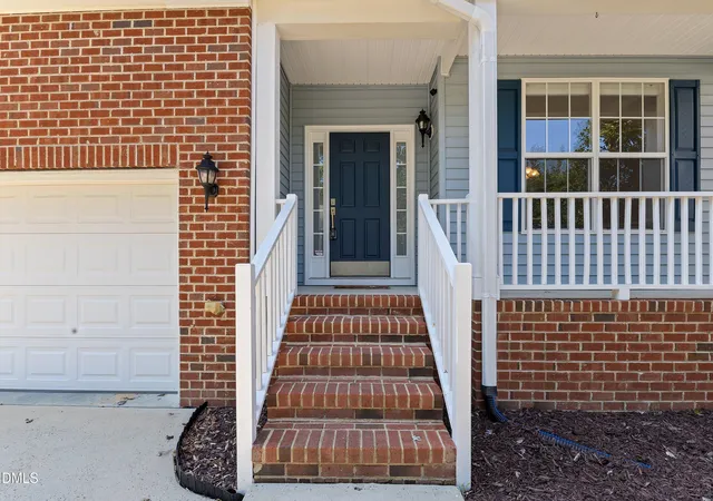 Photo 3 of Single family home for sale at 5812 Catskill Ct, Durham, NC 27713 | MLS# 10194497 | Listing updated on 2026-09-24