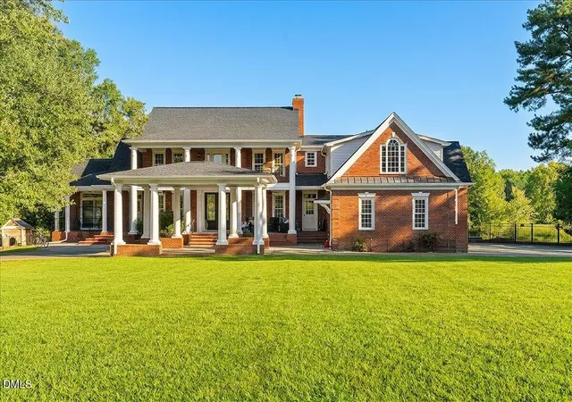 Photo 1 of Single family home for sale at 157 Wiggins Rd, Louisburg, NC 27549 | MLS# 10194161 | Listing updated on 2026-09-23
