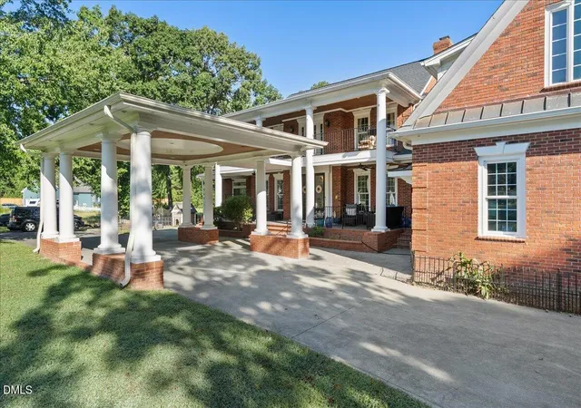 Photo 3 of Single family home for sale at 157 Wiggins Rd, Louisburg, NC 27549 | MLS# 10194161 | Listing updated on 2026-09-23